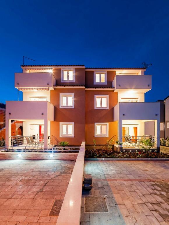 Apartments Hrvoje 沃迪切 外观 照片
