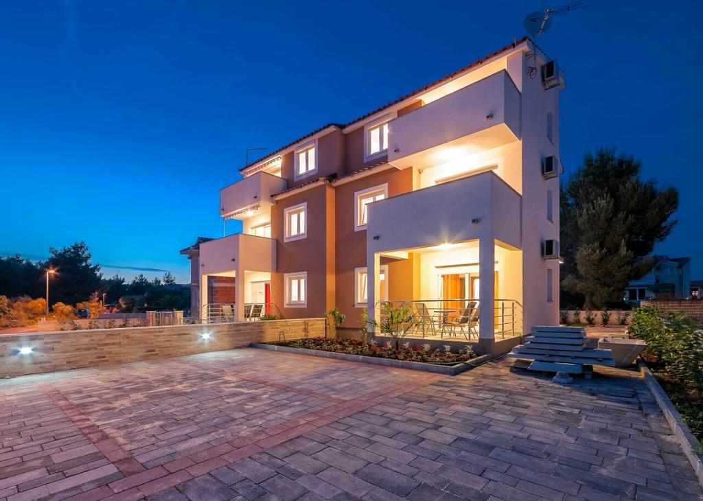 Apartments Hrvoje 沃迪切 外观 照片